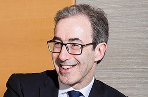 Allen & Overy posts pace-setting 25% rise in PEP with top line reaching £1.52bn