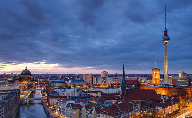 Freshfields steps up New Law makeover with Euro services hub and Manchester expansion plans