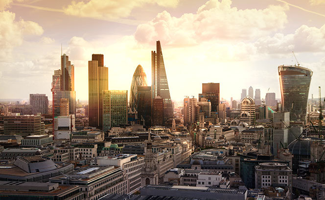 Revolving Doors: Hogan Lovells and Linklaters boost competition as Simpson Thacher snaps up US funds quartet