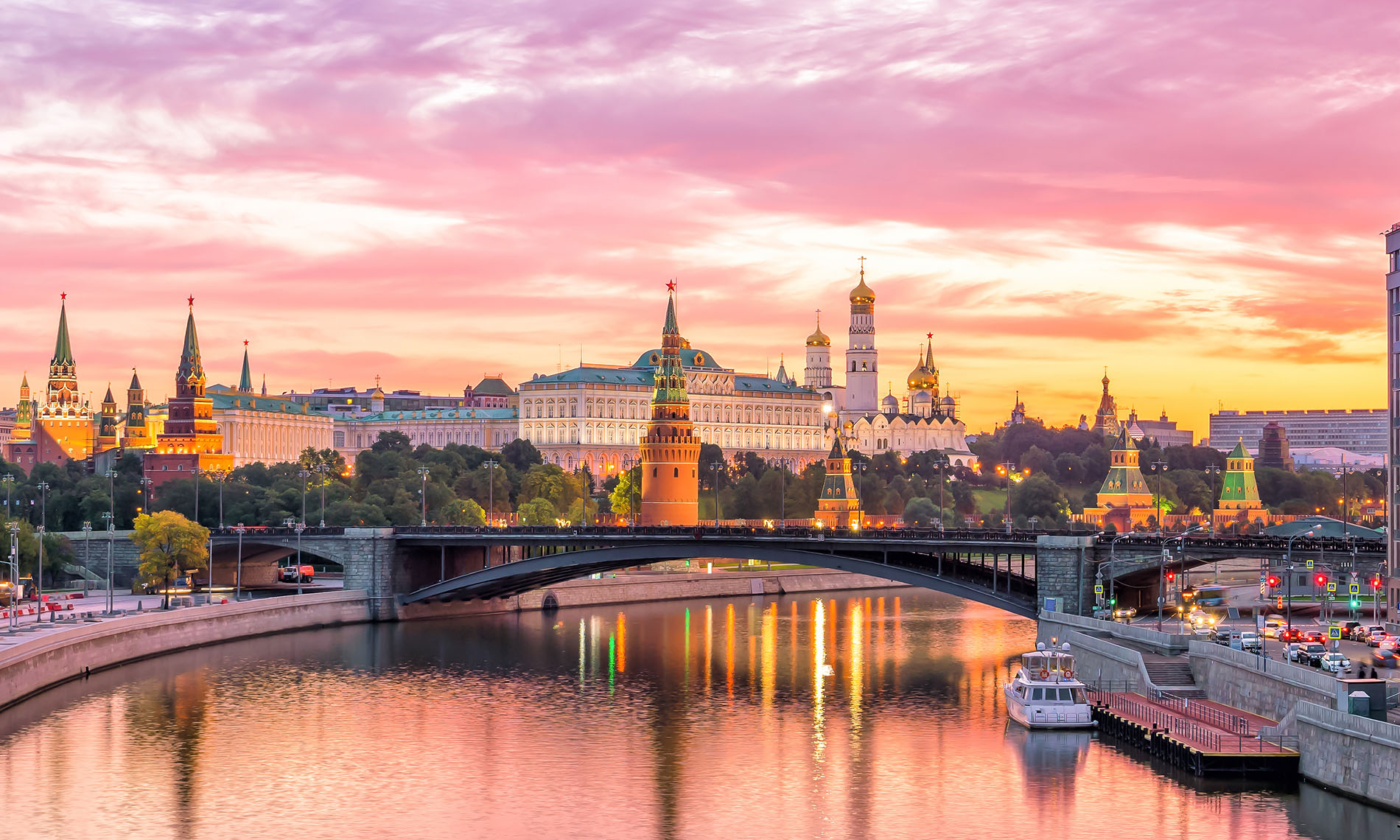 Dentons, DLA and Bakers to sever ties with Russia offices as A&O and CC wind down
