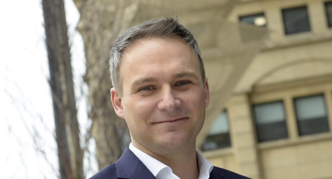 Shoosmiths pays out £3.5m in bonuses as firm breaks £1m PEP barrier for first time