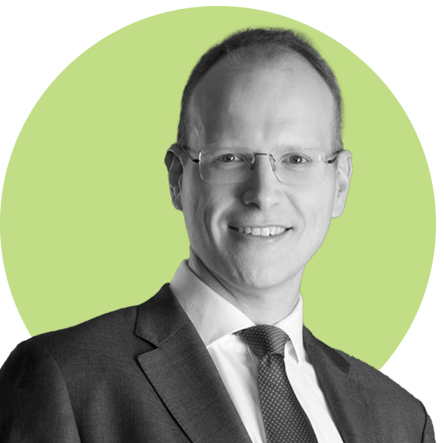Kenneth Wallace-Müller, DLA Piper Weiss-Tessbach Rechtsanwälte GmbH