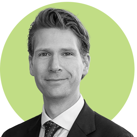 Victor van Nuland, Loyens & Loeff