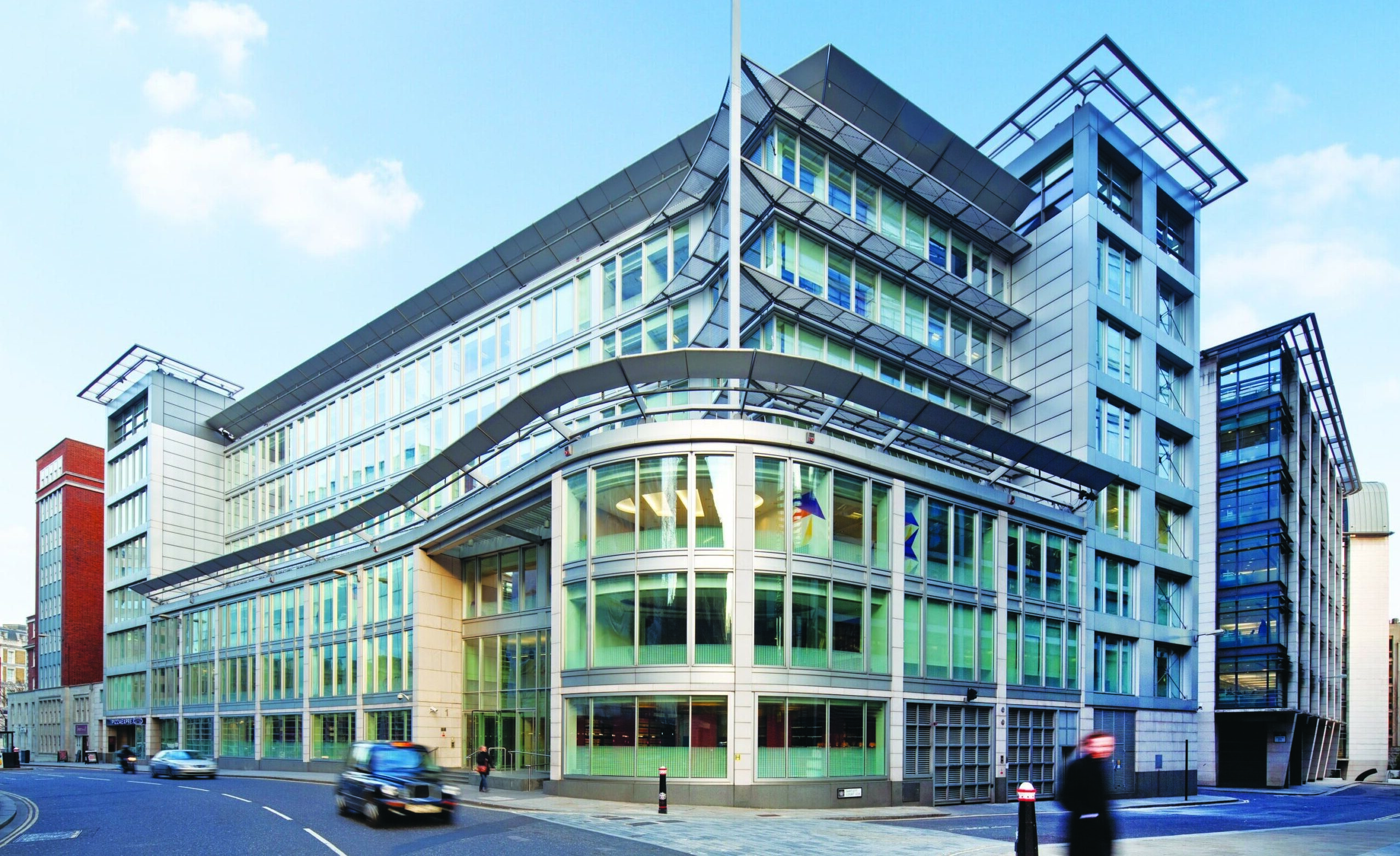 Sullivan & Cromwell makes double partner hire from Paul Hastings in London